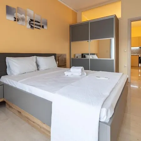 Eleni's In The Center Of Chania